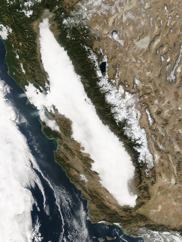 Satellite view of tule fog filling the Central Valley of California
